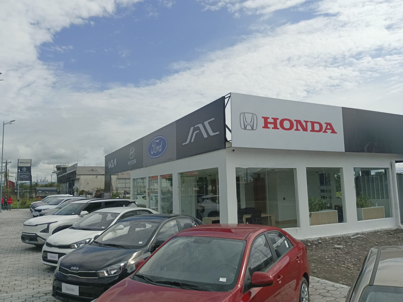 2025 Kia Agencia El Coca
